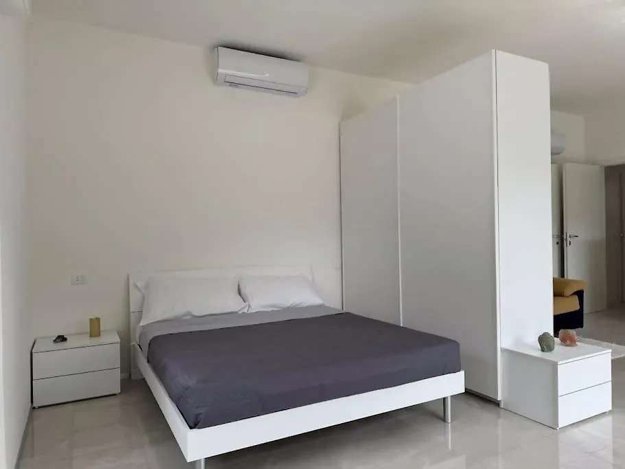 Luxury Apartment Sole Moltrasio 0*,  Italy