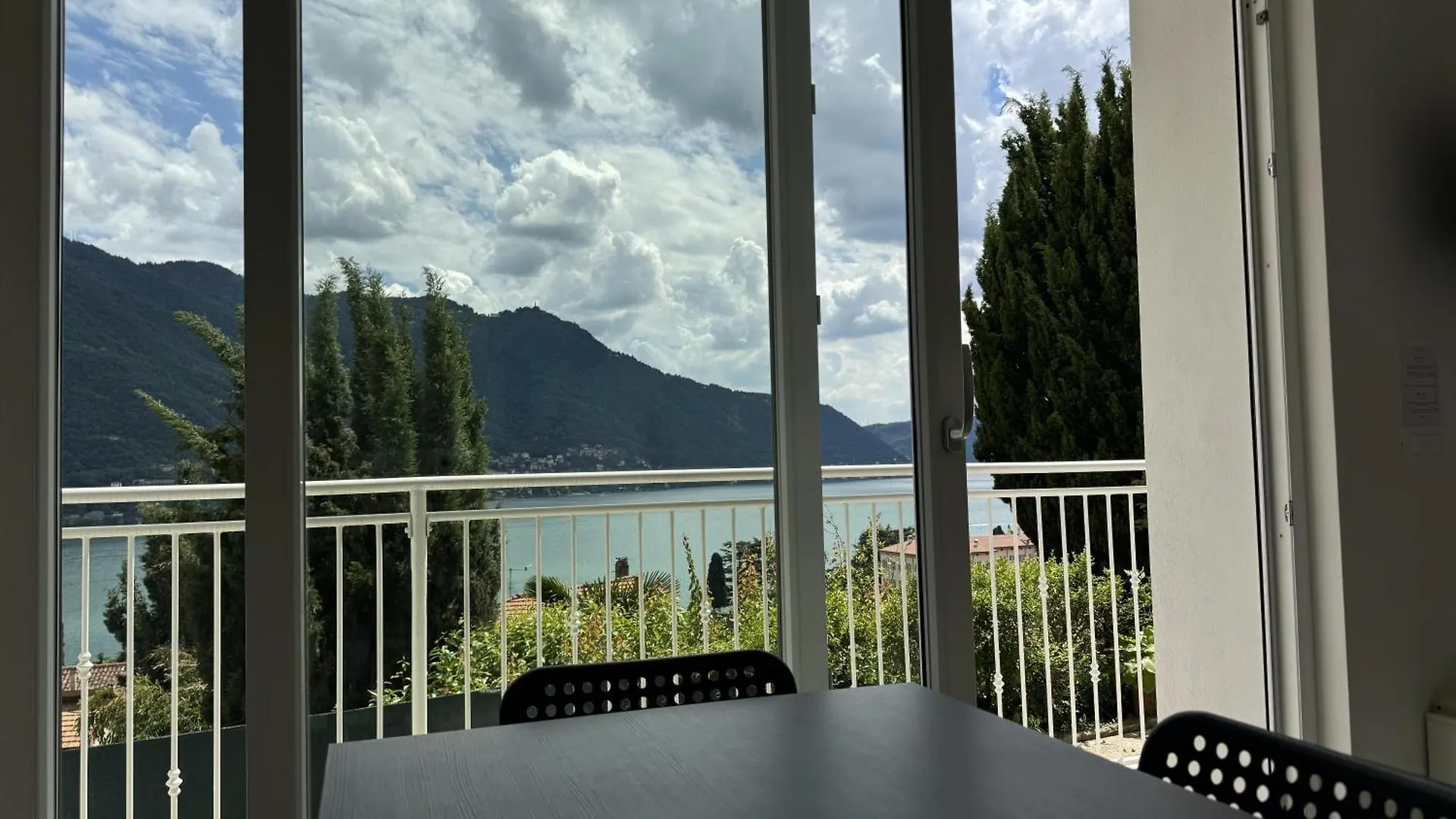 Luxury Apartment Sole Moltrasio