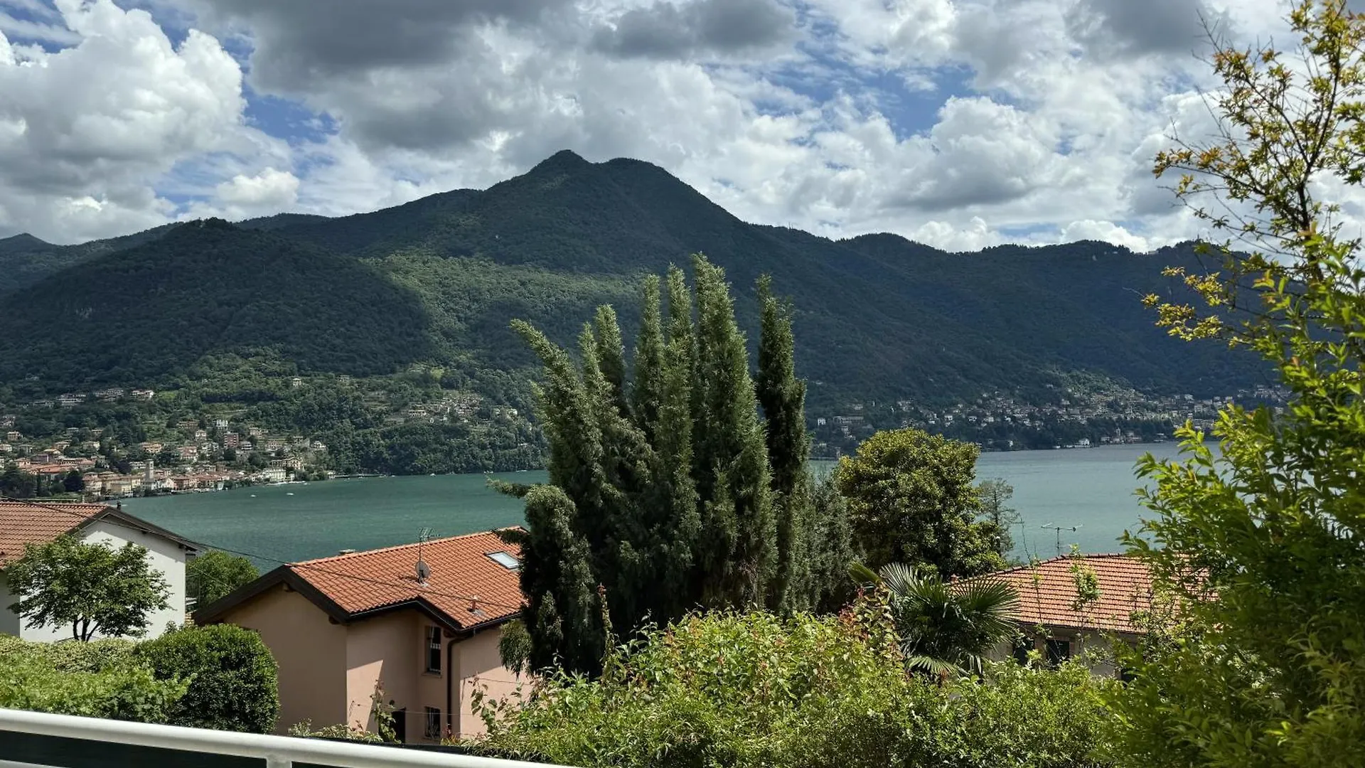 Luxury Apartment Sole Moltrasio