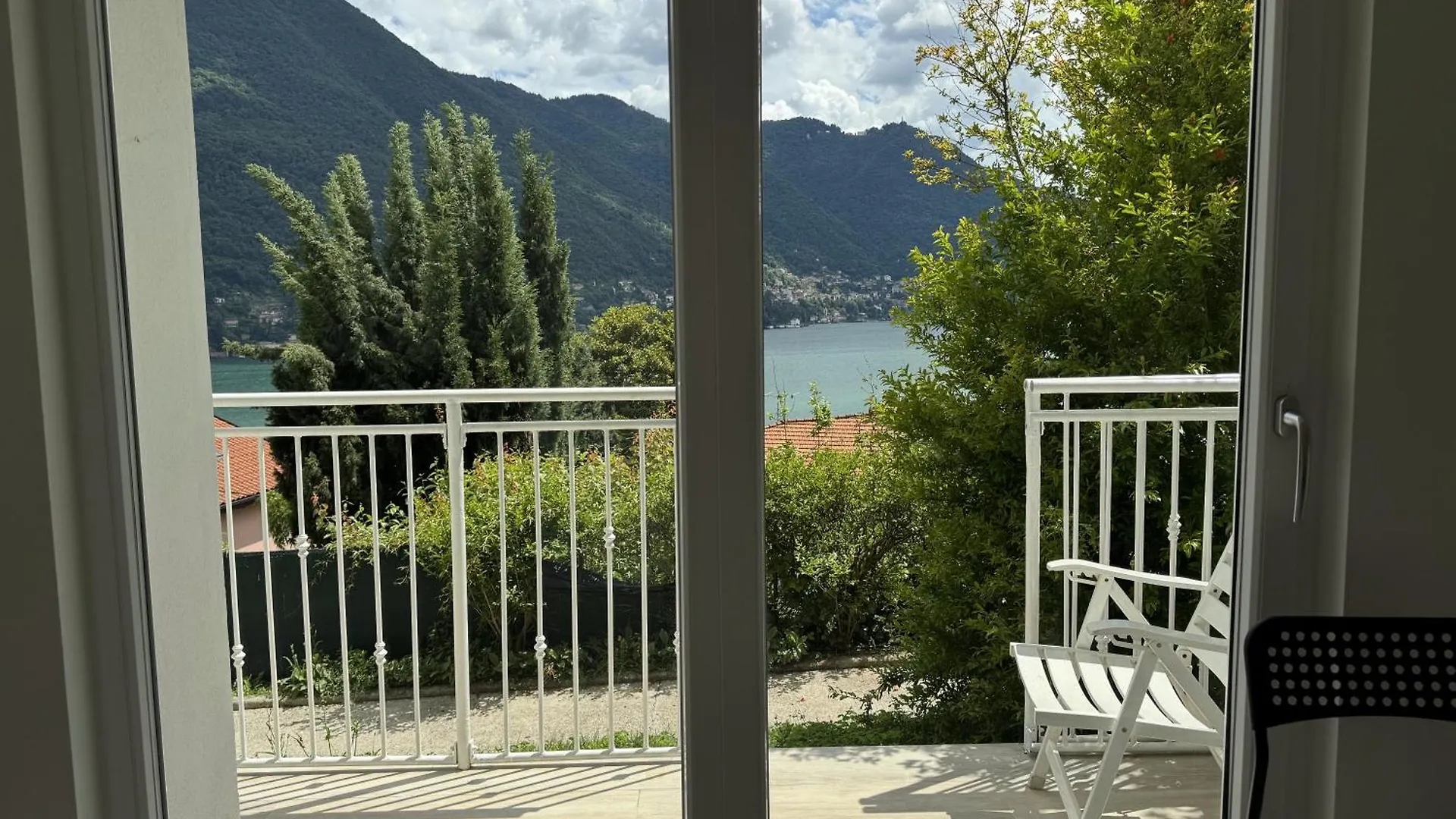 Luxury Apartment Sole Moltrasio Italy